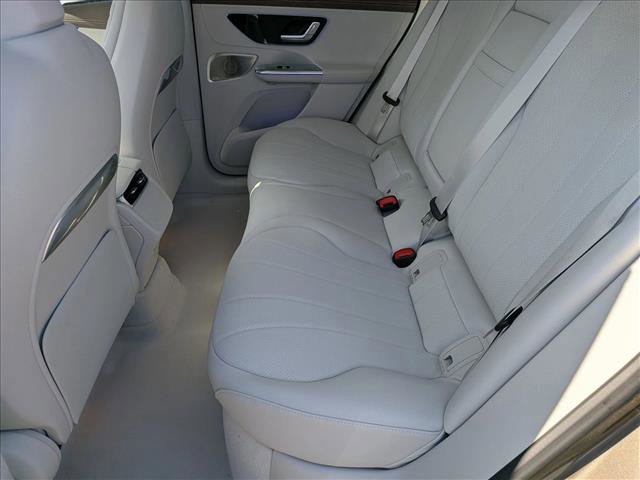 New 2026 Mercedes-Benz EQE 320 4MATIC SUV image 29