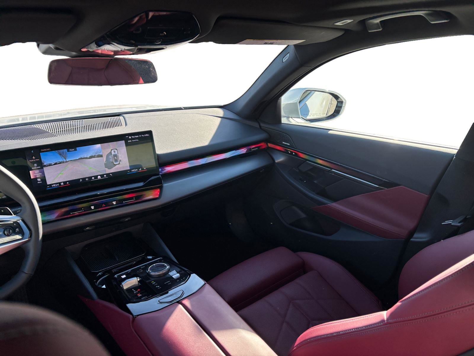 Certified 2025 BMW 540i xDrive w/ Premium Package image 25