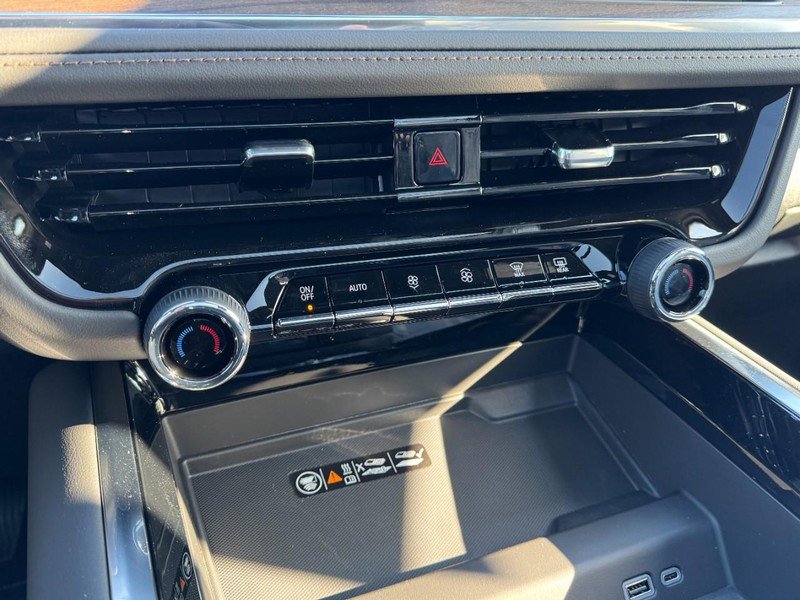 New 2026 Chevrolet Tahoe High Country AWD/4WD image 13