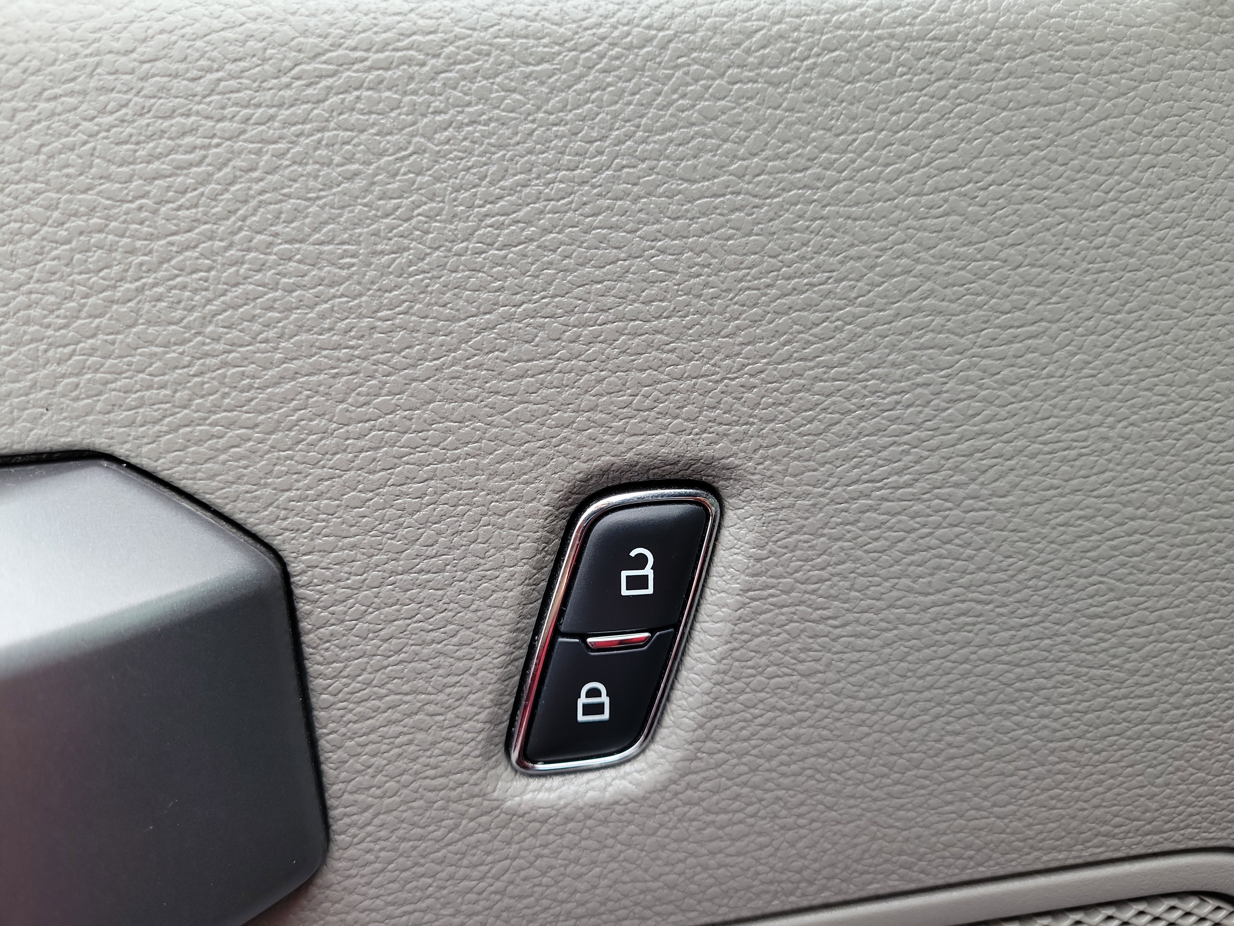 Used 2019 Ford F250 XLT w/ XLT Premium Package image 24