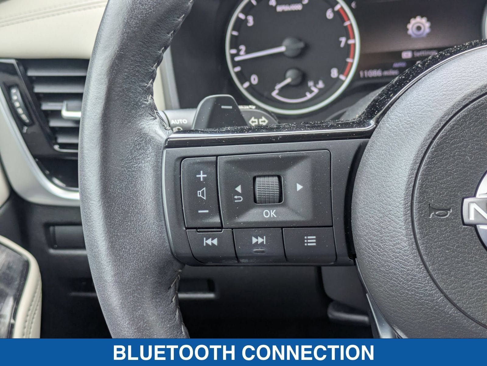Used 2023 Nissan Rogue SL AWD/4WD image 17