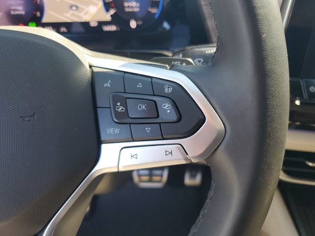 Used 2025 Volkswagen Atlas SEL Premium R-Line AWD/4WD image 33