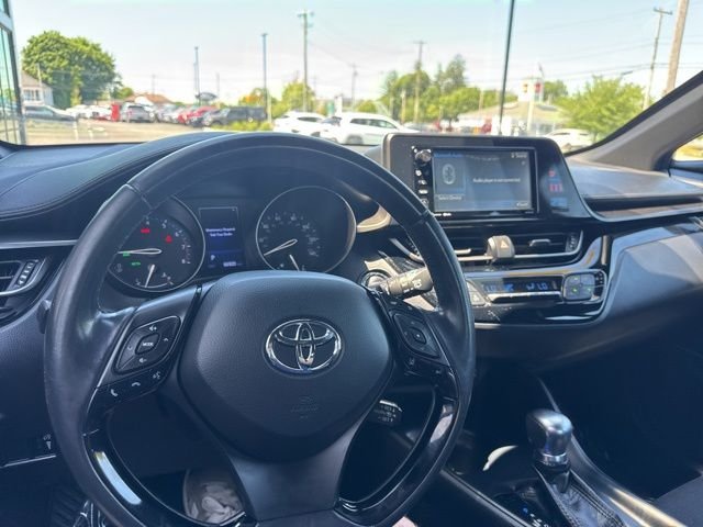 Used 2018 Toyota C-HR XLE FWD image 20