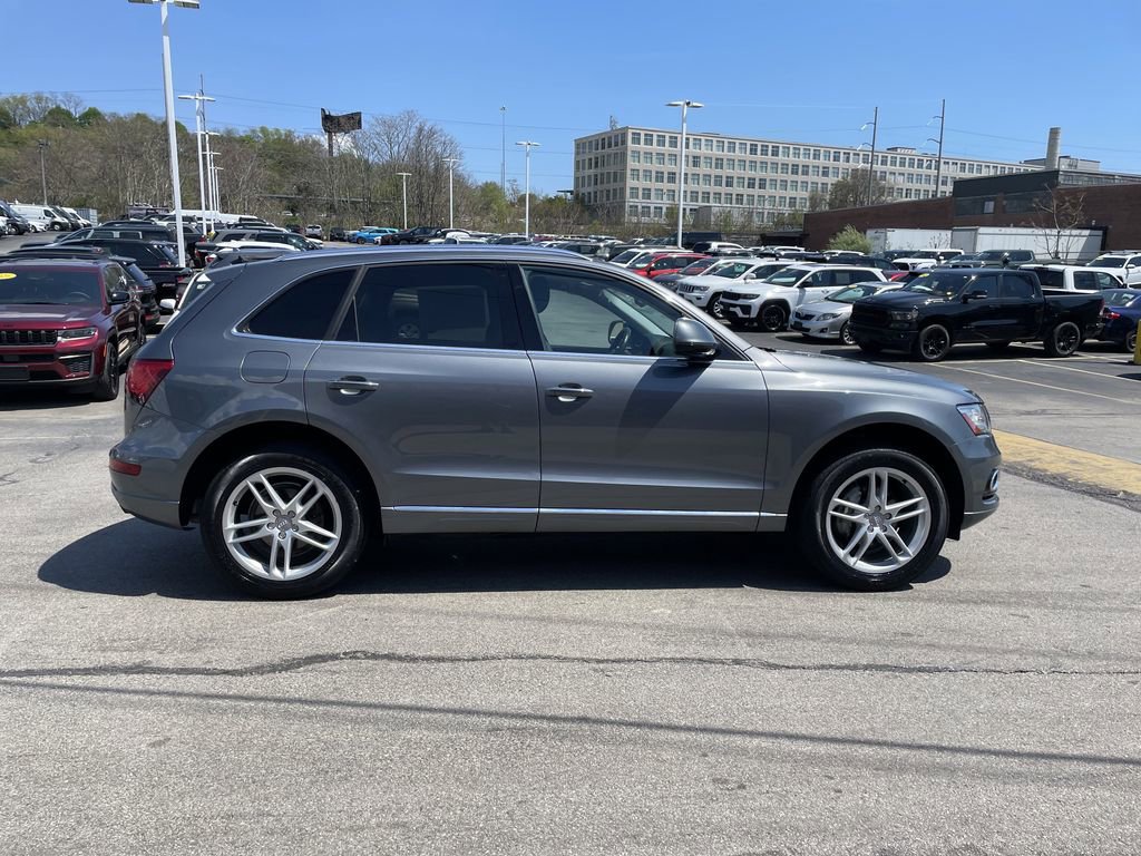 Used 2016 Audi Q5 2.0T Premium Plus w/ Technology Package AWD/4WD image 7