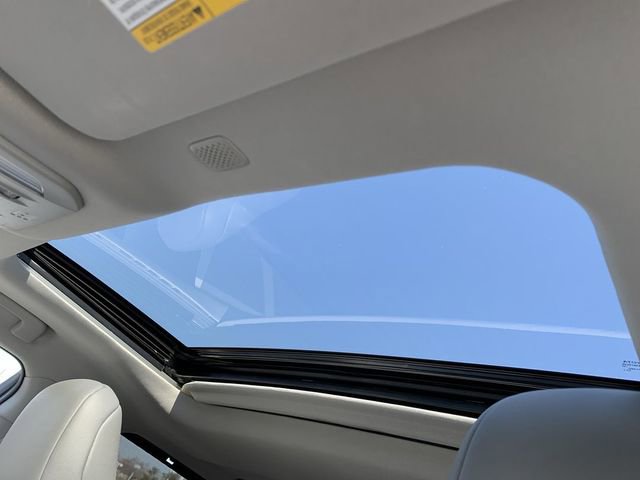 Used 2021 Toyota Highlander XLE image 30