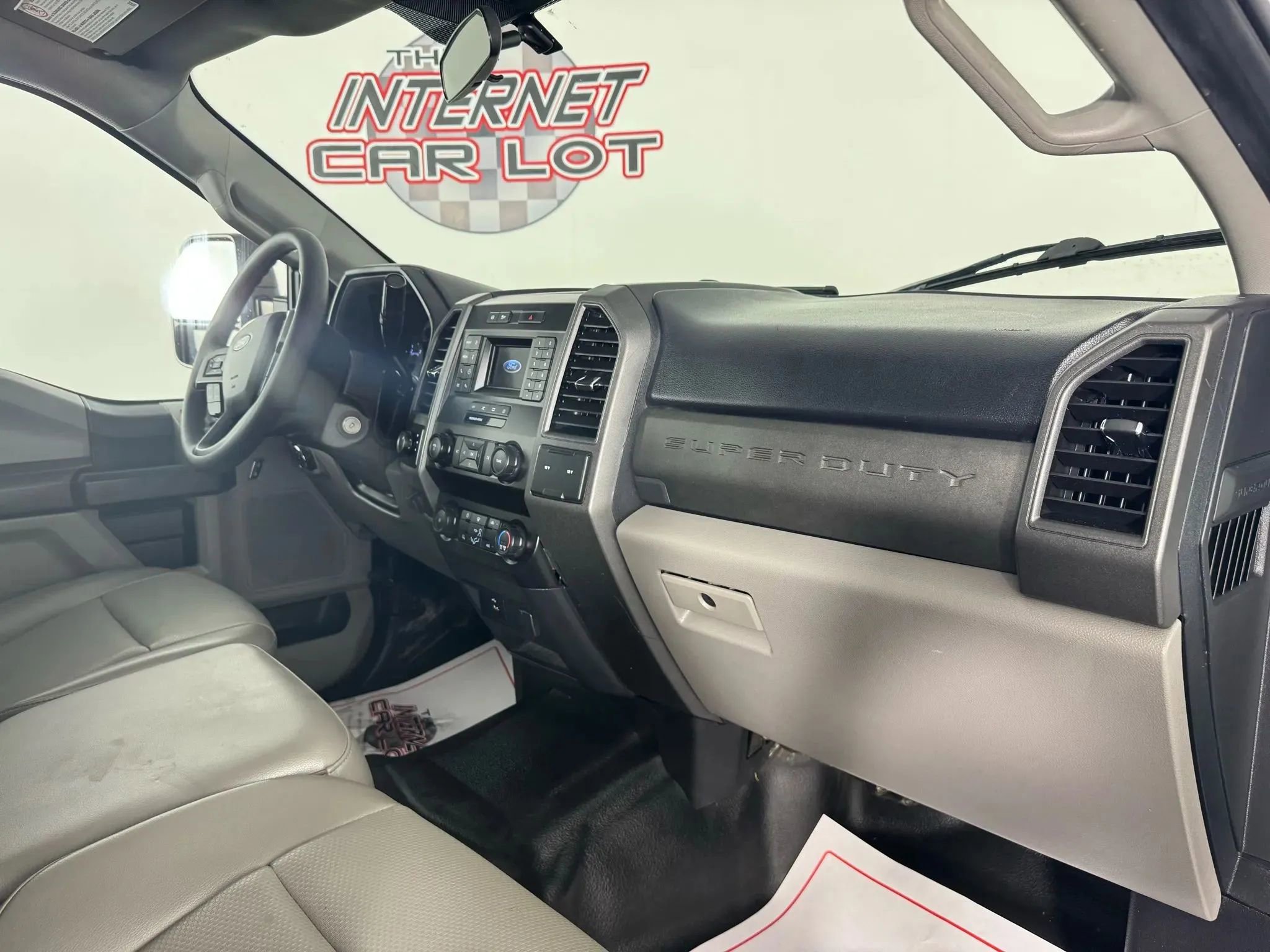 Used 2020 Ford F250 XL w/ Power Equipment Group image 10