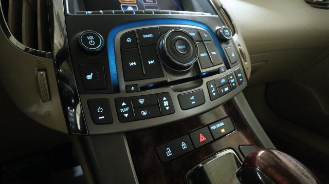 Used 2013 Buick LaCrosse Leather FWD image 18