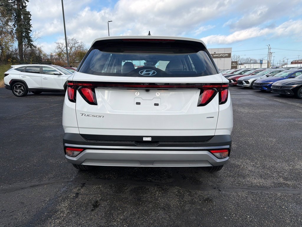 New 2026 Hyundai Tucson SE image 6
