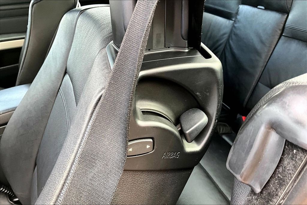 Used 2013 BMW 335i Convertible image 36