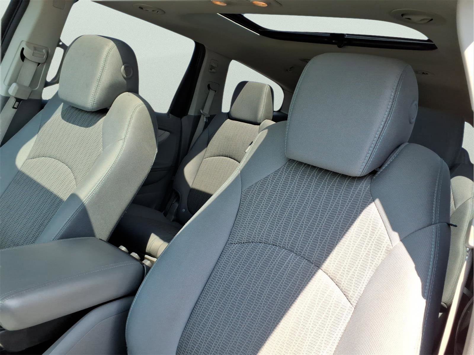 Used 2017 Chevrolet Traverse LT w/ Style and Technology Package FWD image 15