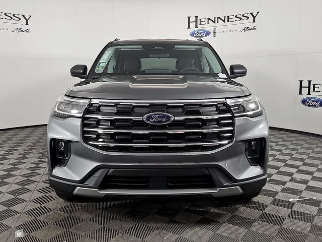 Used 2026 Ford Explorer Active w/ Active Comfort Package RWD image 3