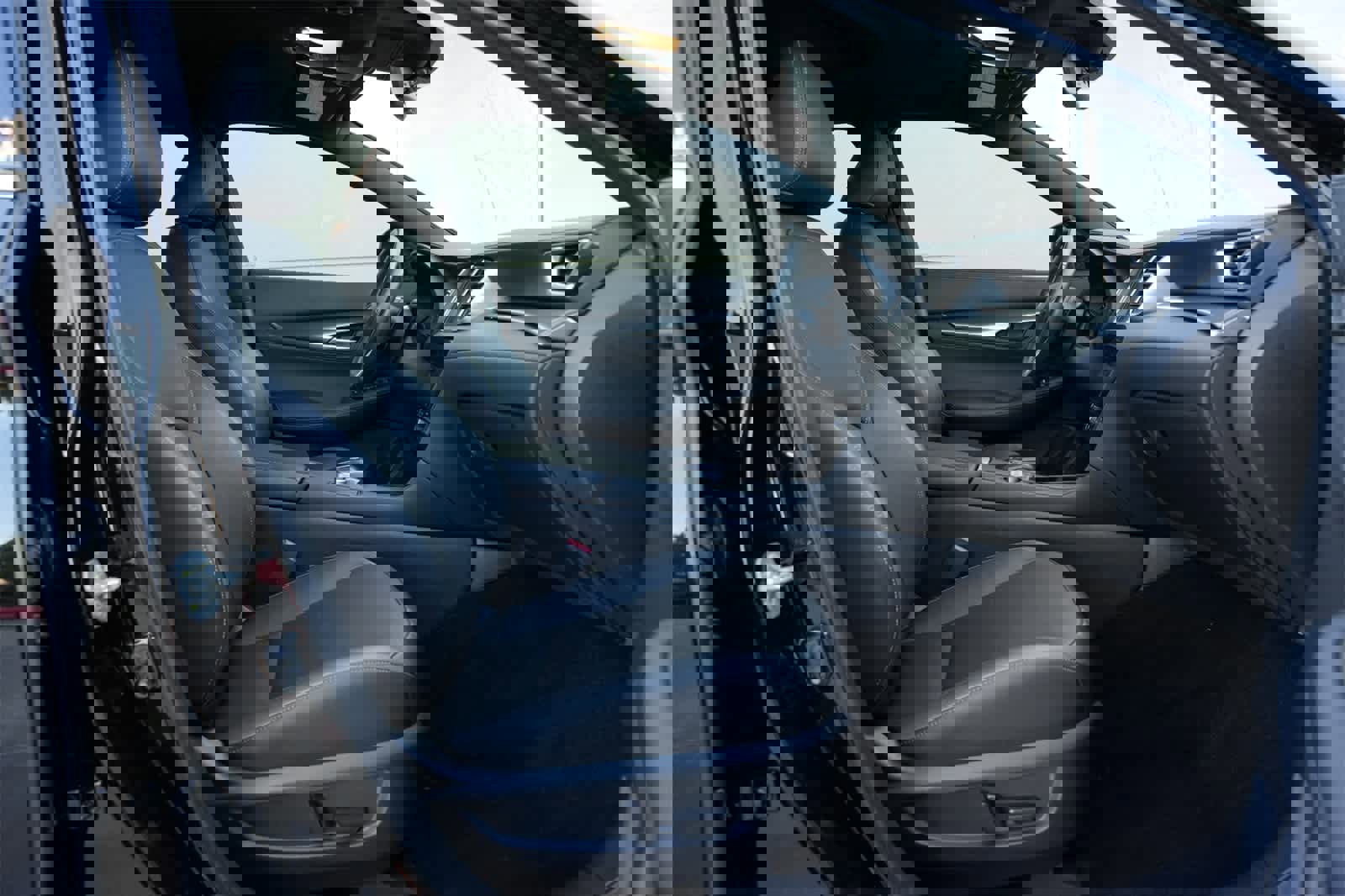 Used 2024 INFINITI QX55 Essential w/ Accent Package image 23