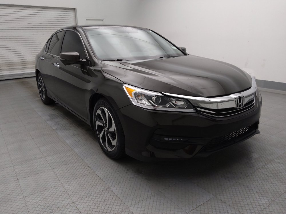 Used 2017 Honda Accord EX image 13