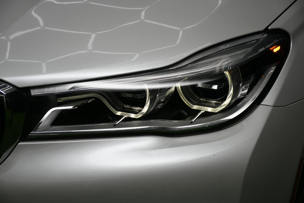 Used 2016 BMW 750i RWD image 4