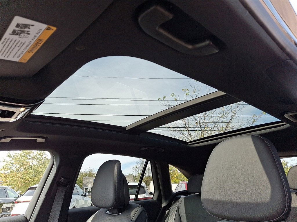 New 2026 Mercedes-Benz GLC 300 4MATIC image 14