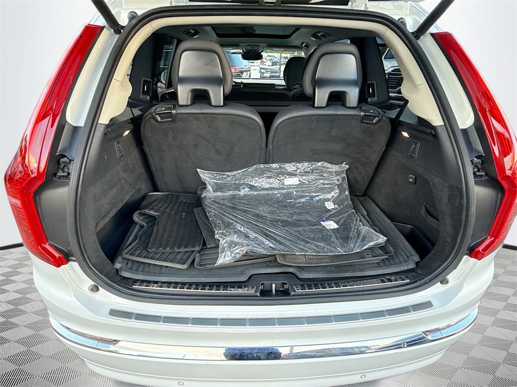 Used 2023 Volvo XC90 B5 Plus w/ Protection Package Premier image 30