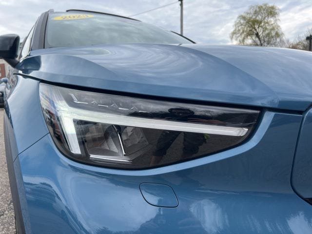 Certified 2023 Volvo XC40 Recharge Plus AWD/4WD image 13