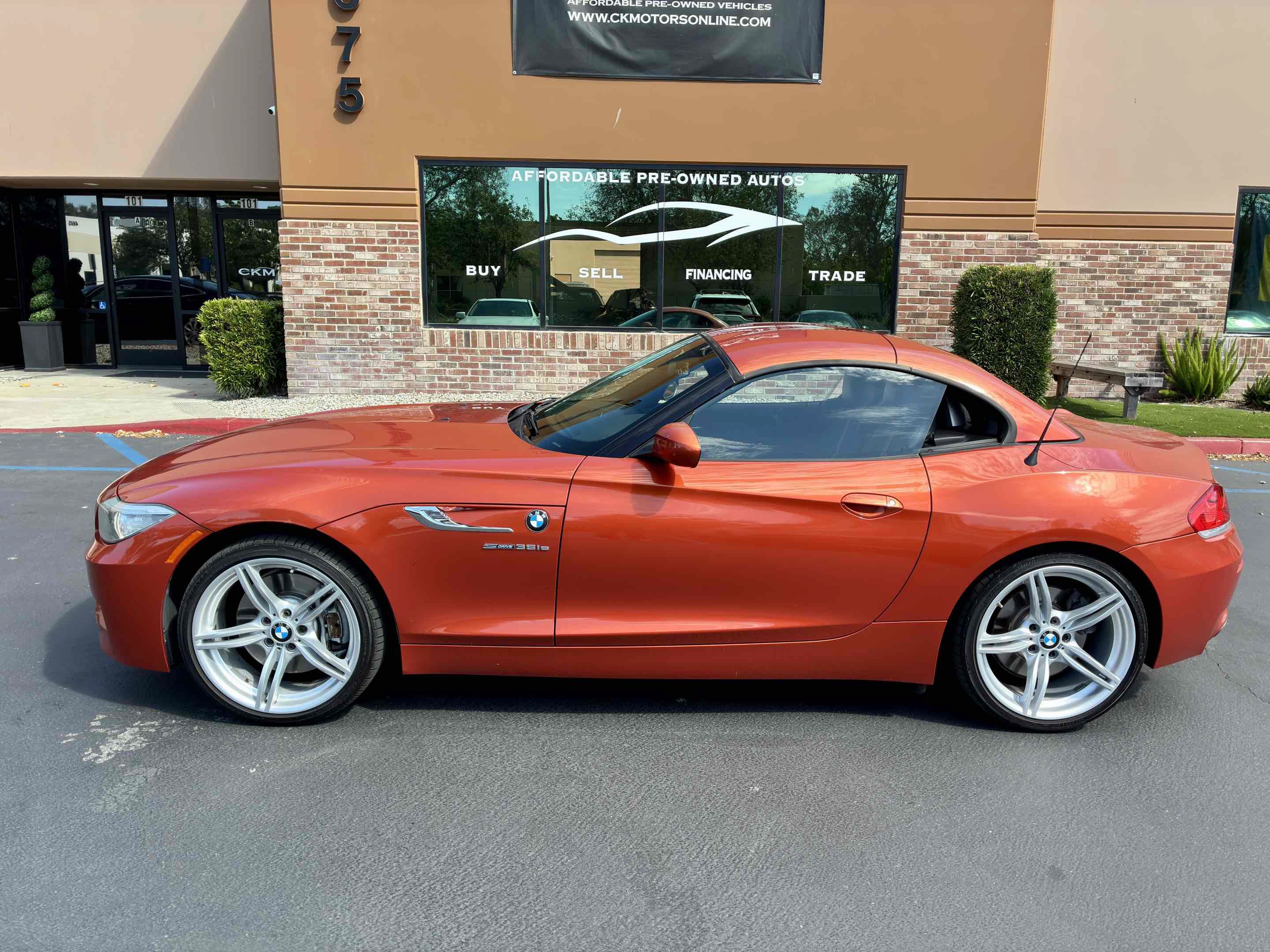 Used 2014 BMW Z4 sDrive35is RWD image 44