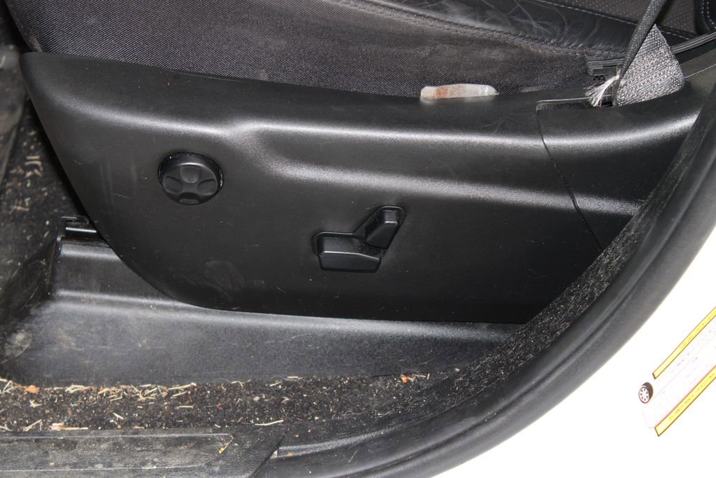 Used 2020 Jeep Grand Cherokee Altitude image 17