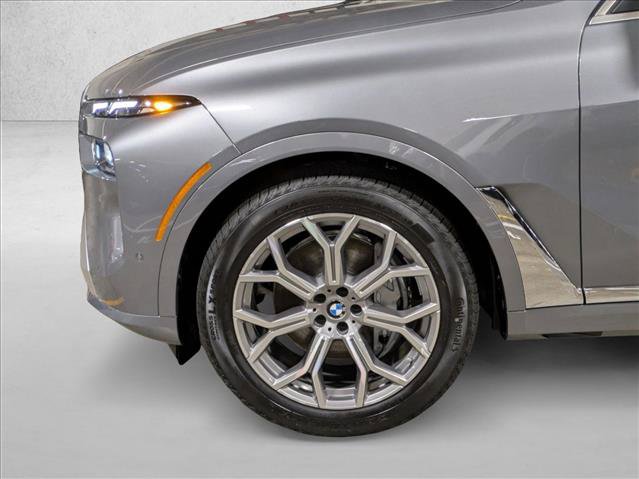 Used 2026 BMW X7 xDrive40i AWD/4WD image 10