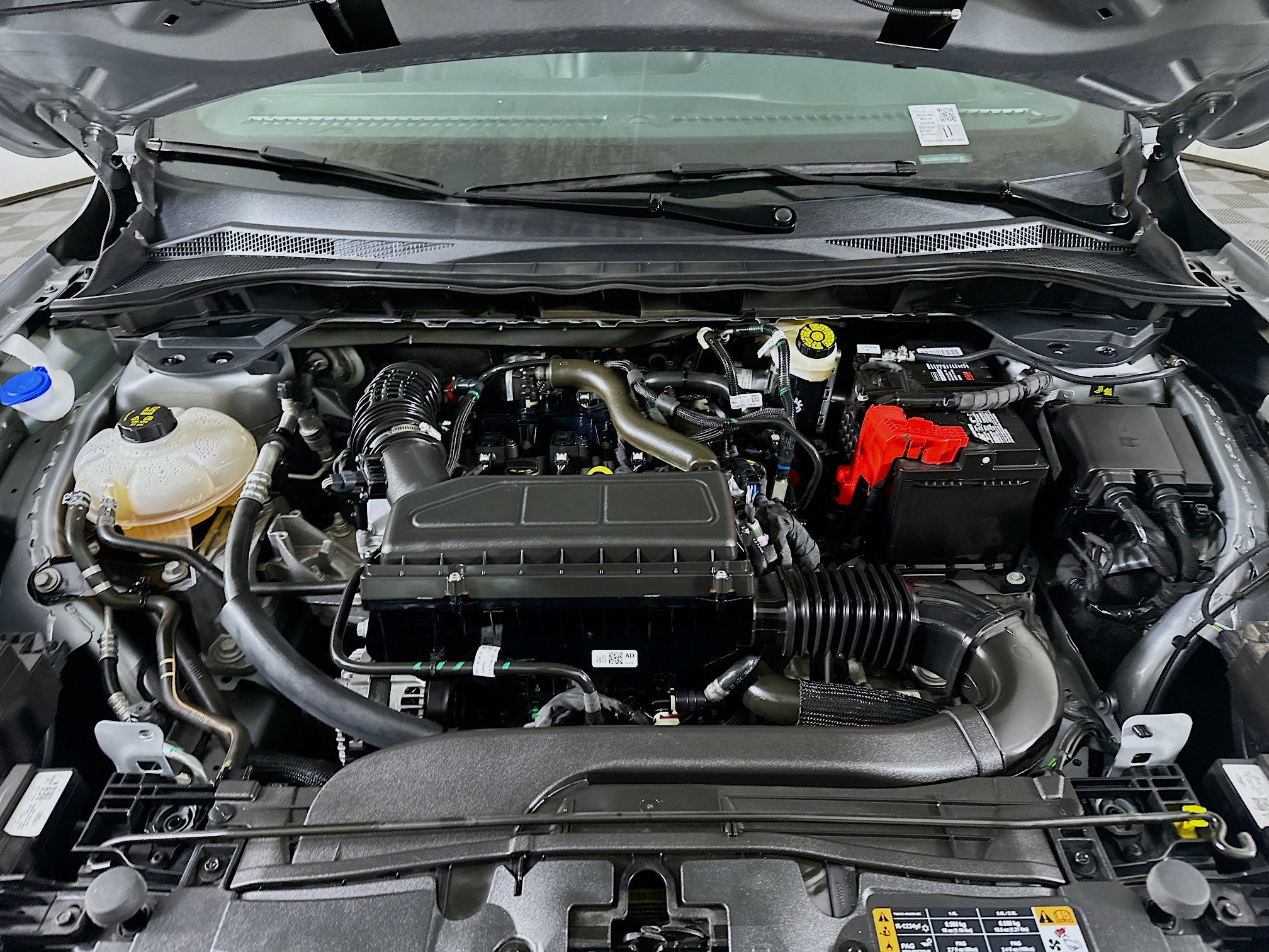 Used 2024 Ford Escape ST-Line image 32