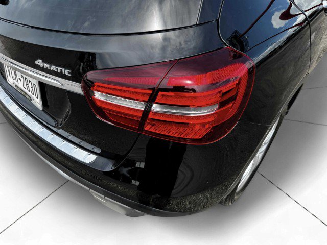 Used 2020 Mercedes-Benz GLA 250 4MATIC image 13