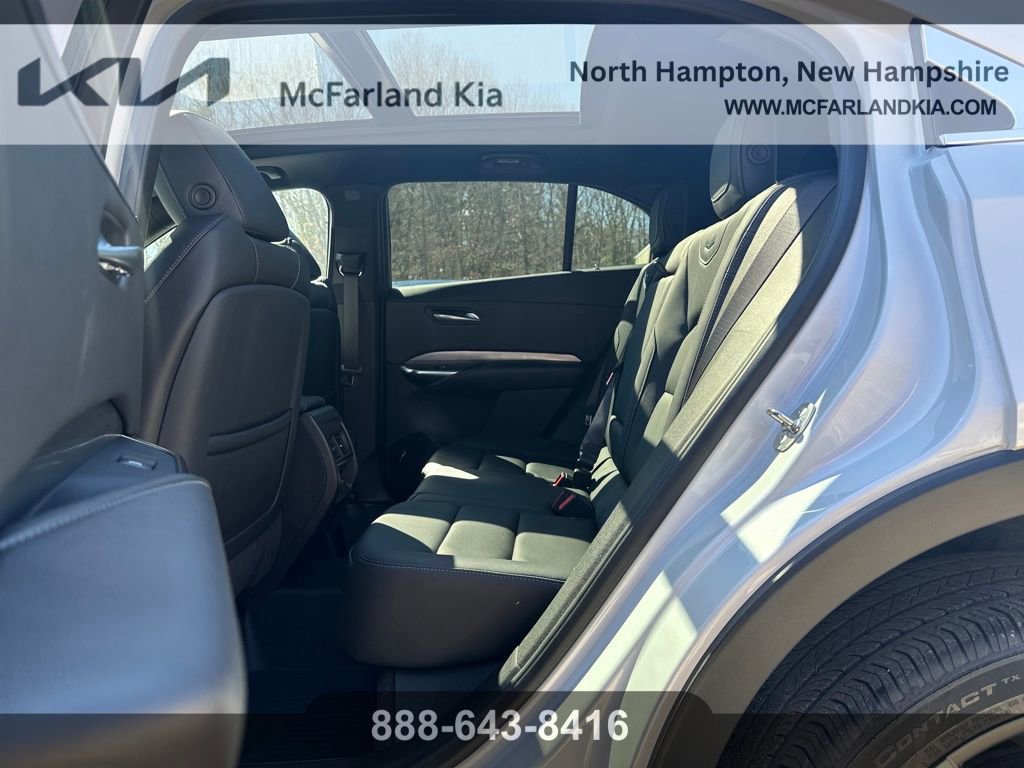 Used 2025 Cadillac XT4 Premium Luxury image 29