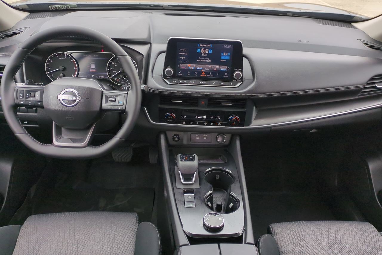 Certified 2025 Nissan Rogue SV image 20