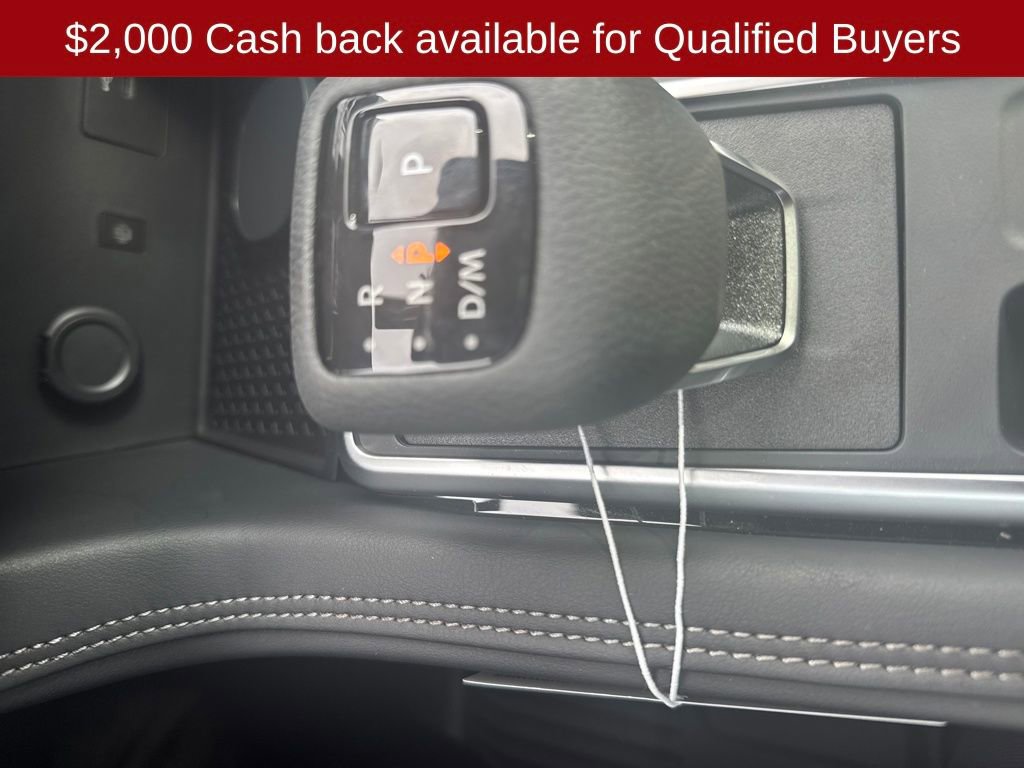 New 2026 Nissan Pathfinder Platinum image 25