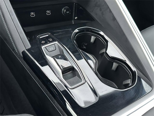 Certified 2025 Audi Q5 Premium w/ 19" Wheel Package image 32