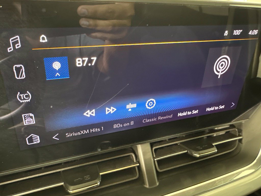 Used 2025 Chevrolet Trax LT FWD image 28