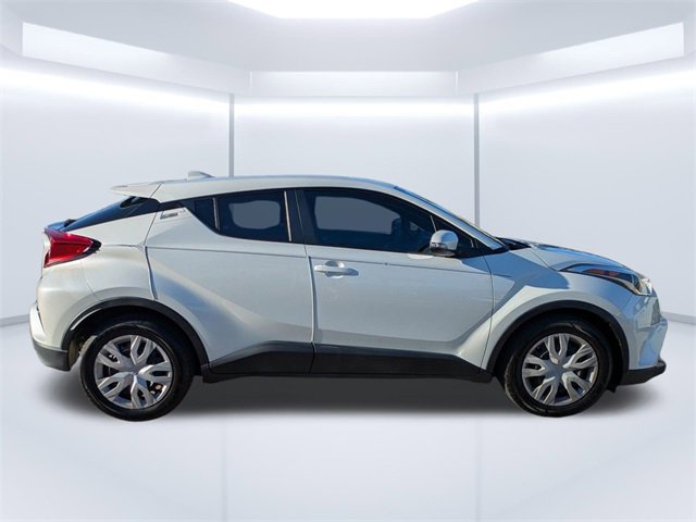 Used 2019 Toyota C-HR LE image 3