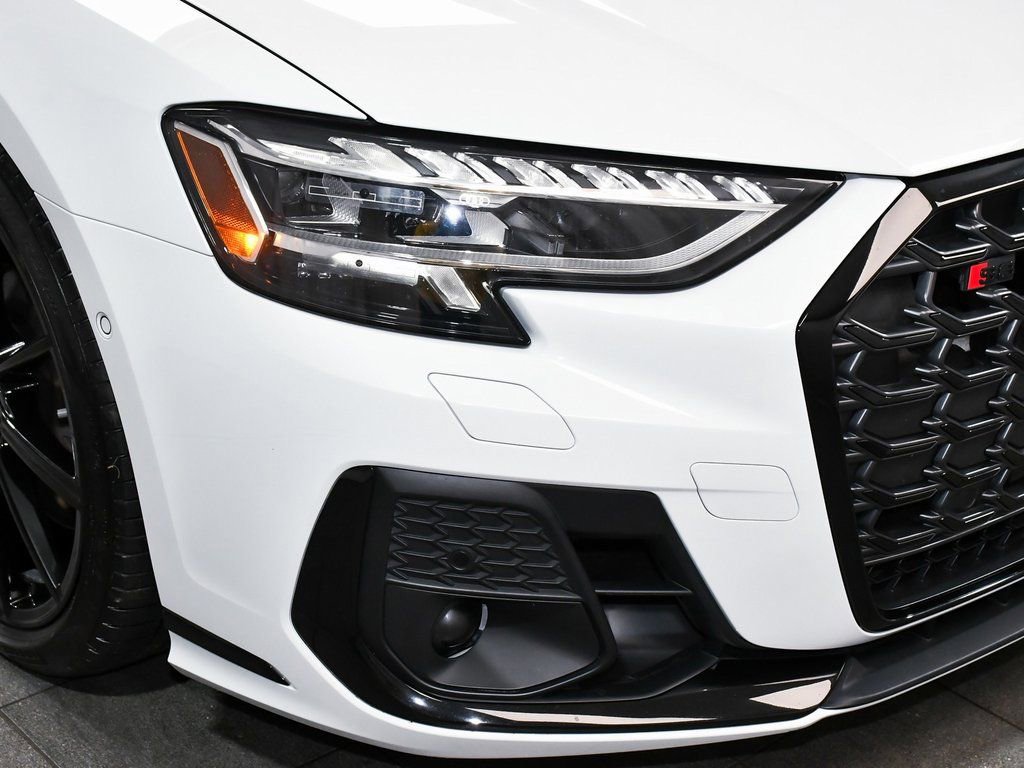 Used 2022 Audi S8 w/ S8 Comfort Plus Package AWD/4WD image 90