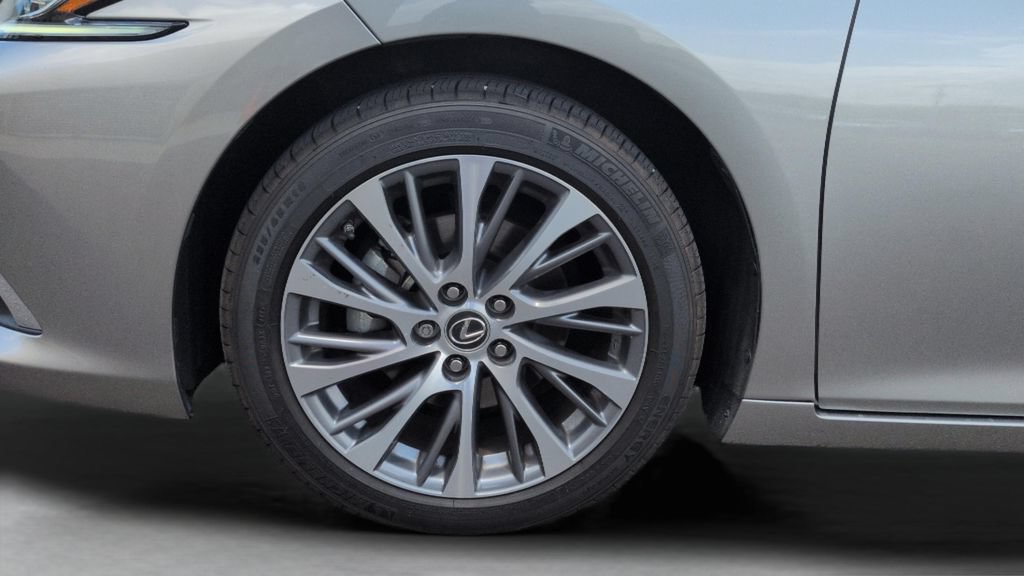Used 2021 Lexus ES 300h w/ Premium Package FWD image 10