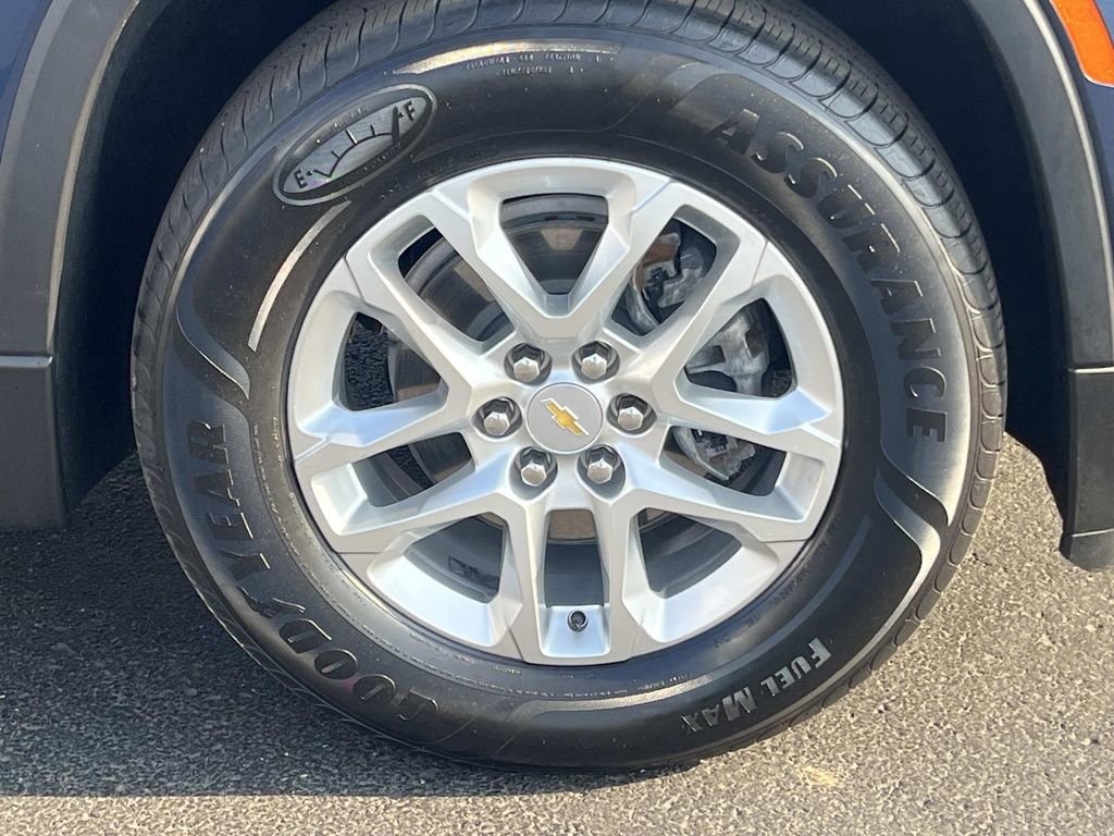 Certified 2023 Chevrolet Traverse LS image 9