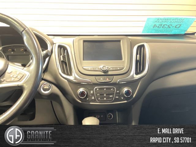 Used 2022 Chevrolet Equinox LT w/ Driver Convenience Package image 17