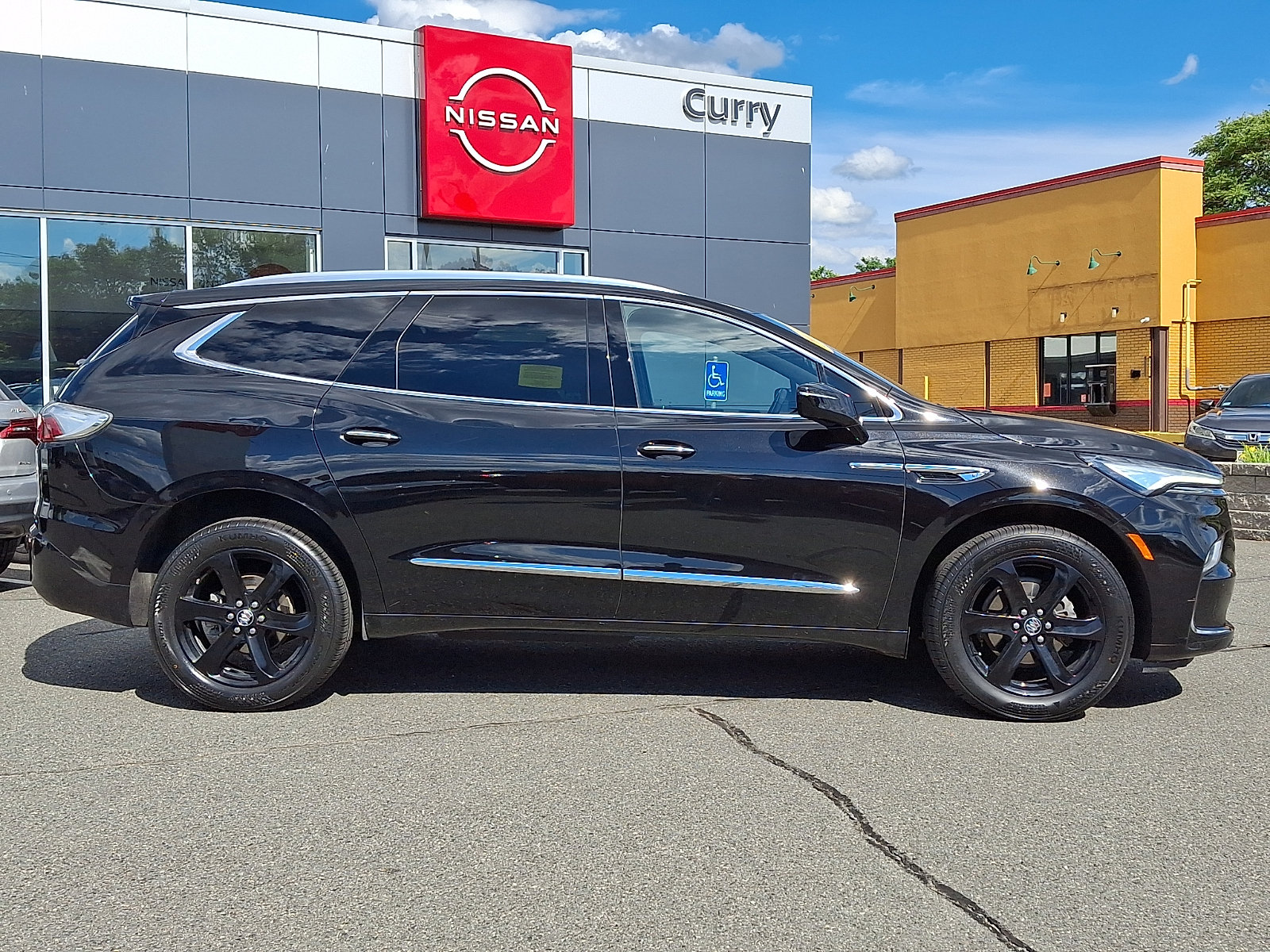Used 2023 Buick Enclave Essence w/ Experience Buick Package AWD/4WD image 8
