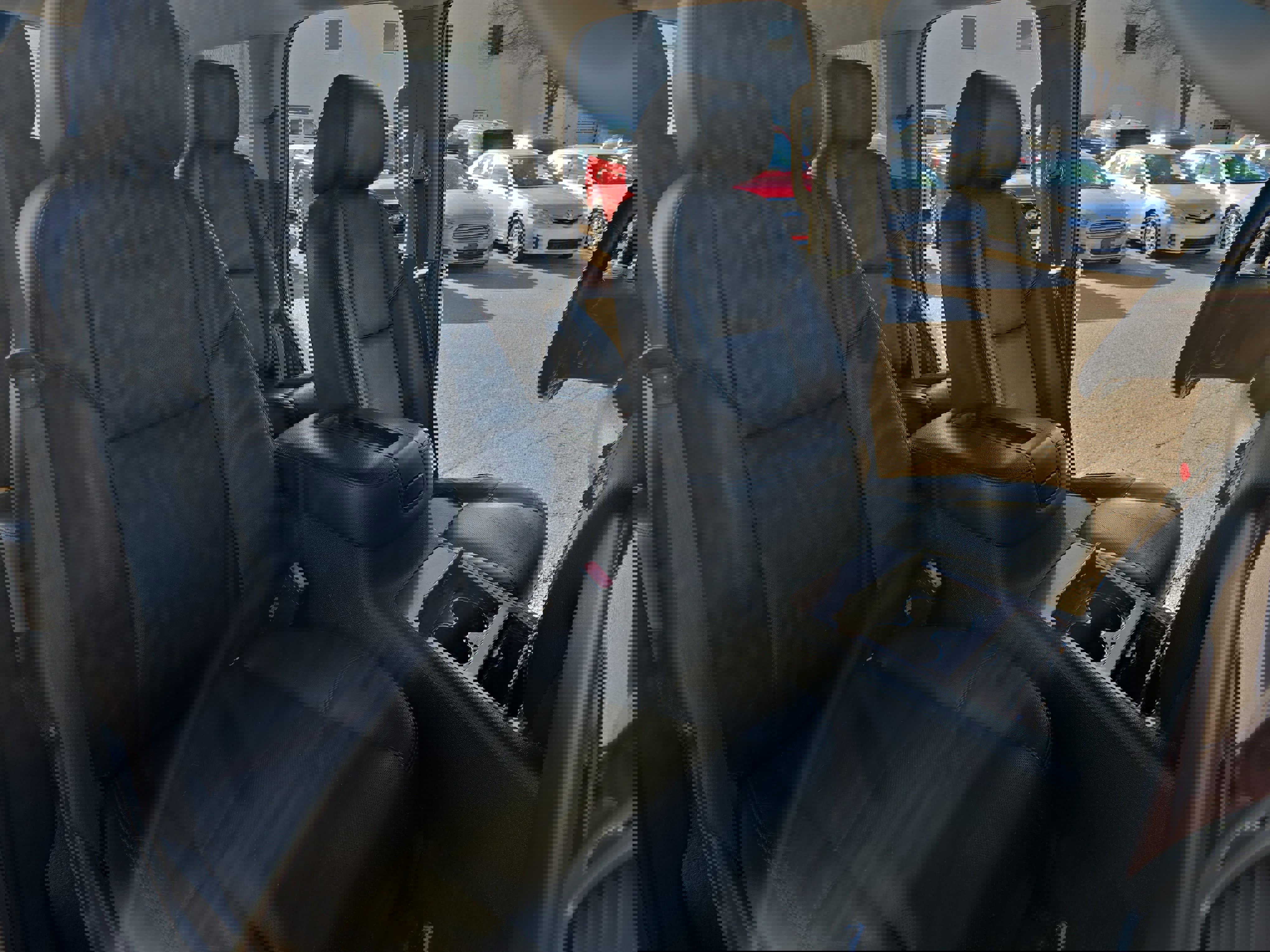 Used 2013 Chevrolet Tahoe LTZ image 10