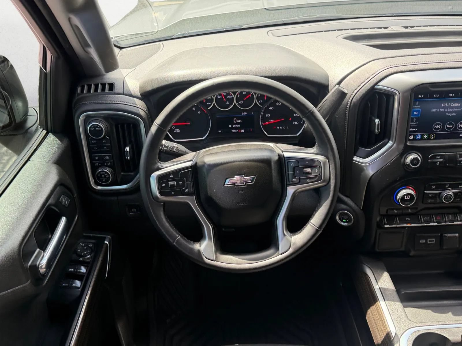 Used 2022 Chevrolet Silverado 1500 LT Trail Boss w/ Safety Package AWD/4WD image 13