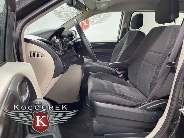 Used 2020 Dodge Grand Caravan SE FWD image 11