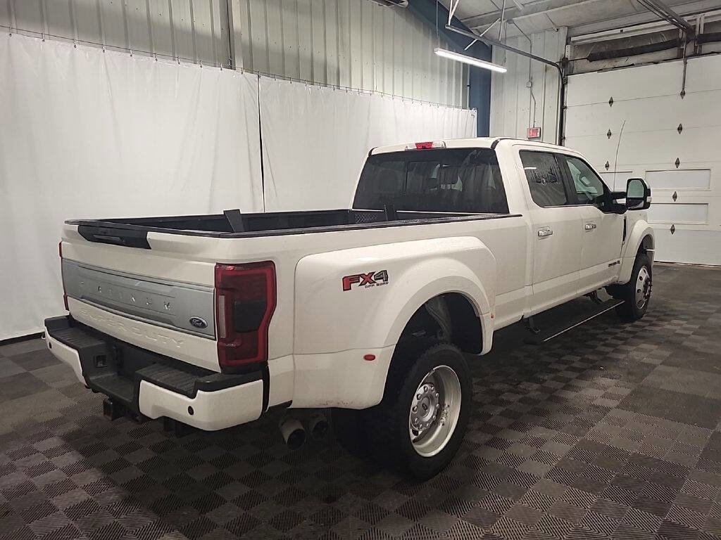 Used 2017 Ford F450 Platinum w/ Platinum Ultimate Package image 3