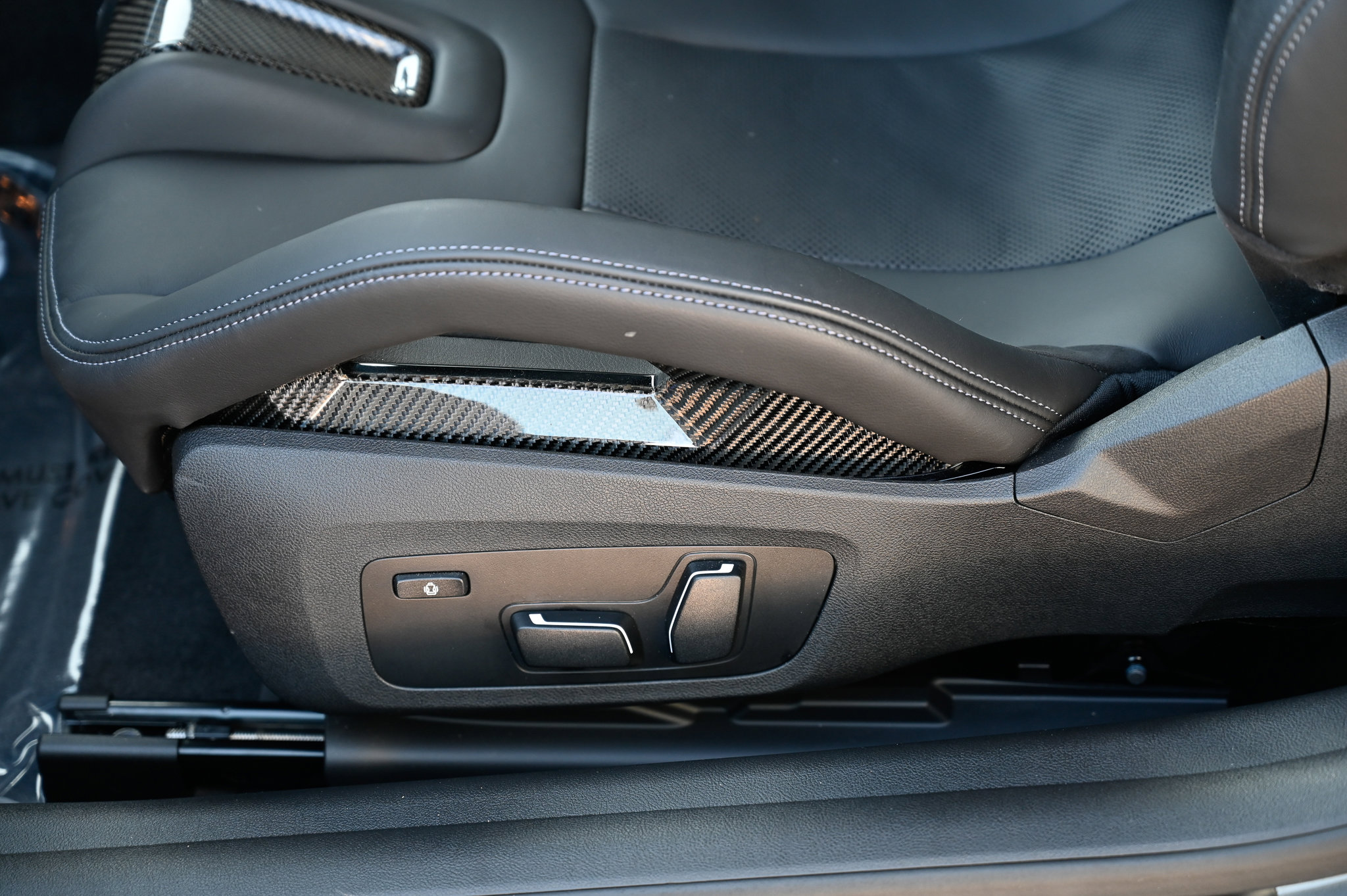 Used 2025 BMW M4 xDrive Competition w/ Carbon Package image 18