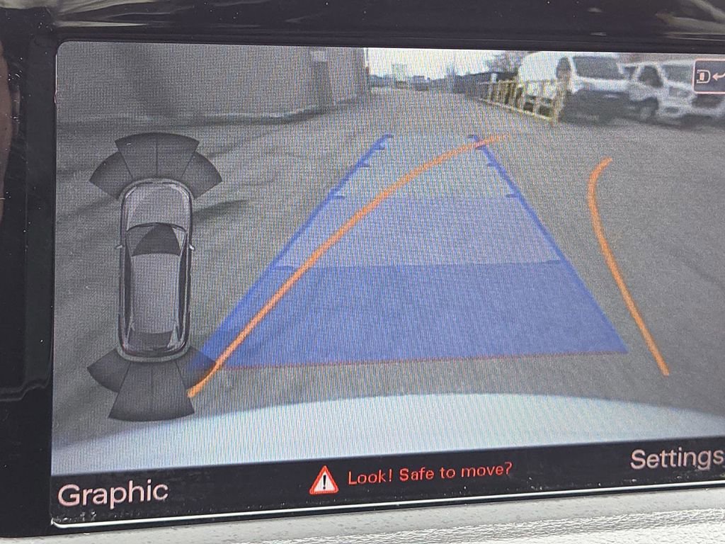 Used 2015 Audi Q3 2.0T Prestige w/ Prestige Package image 8