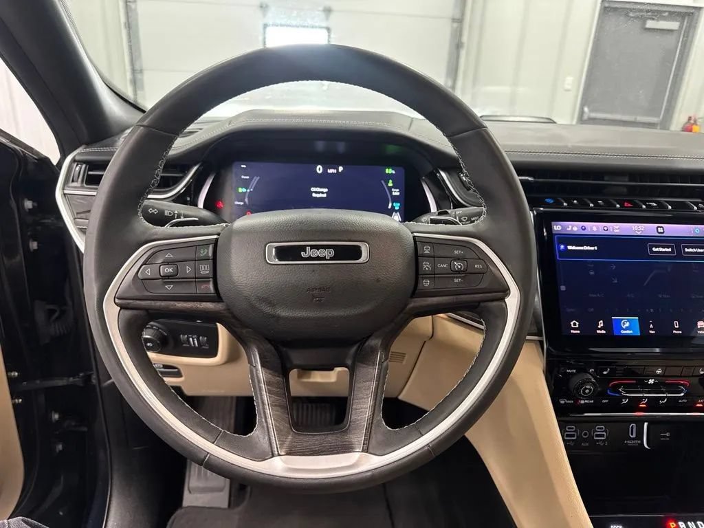 Used 2022 Jeep Grand Cherokee Limited 4xe AWD/4WD image 13