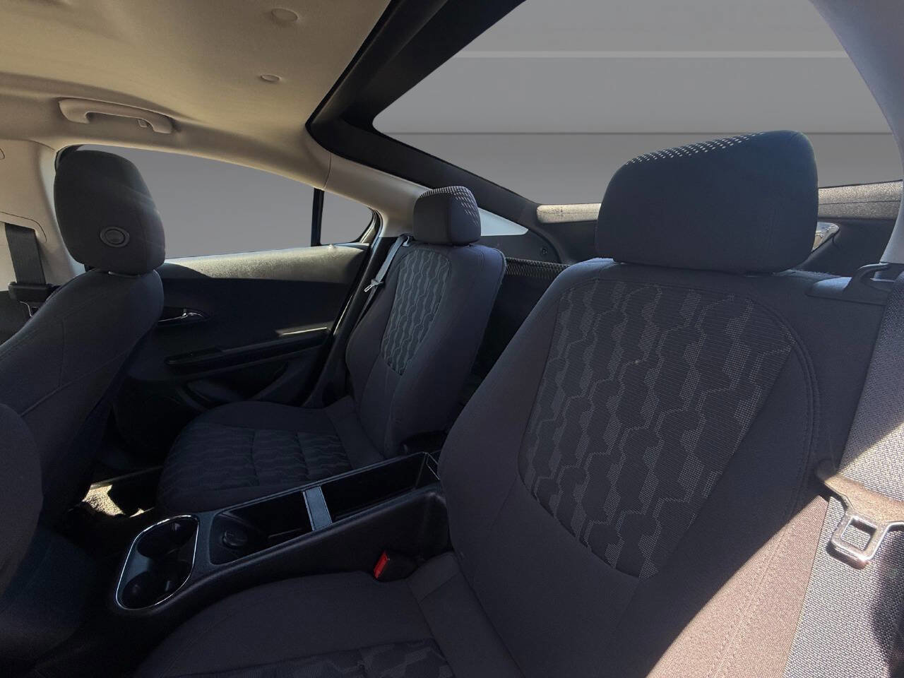 Used 2015 Chevrolet Volt FWD image 29