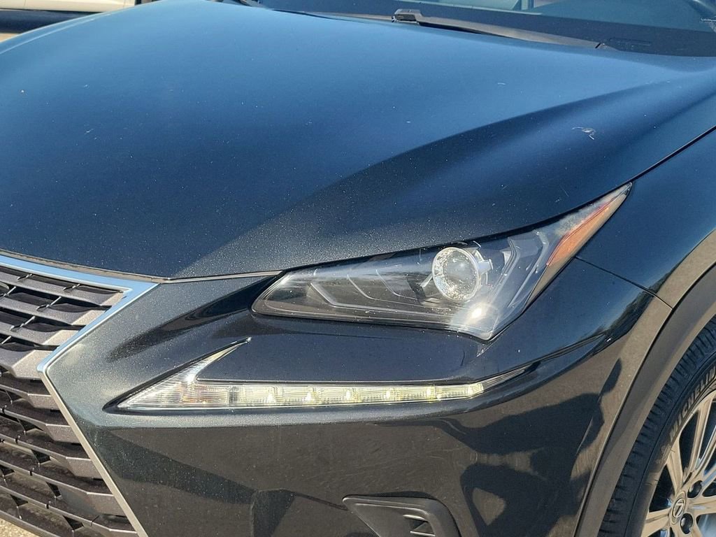 Used 2018 Lexus NX 300 FWD image 16
