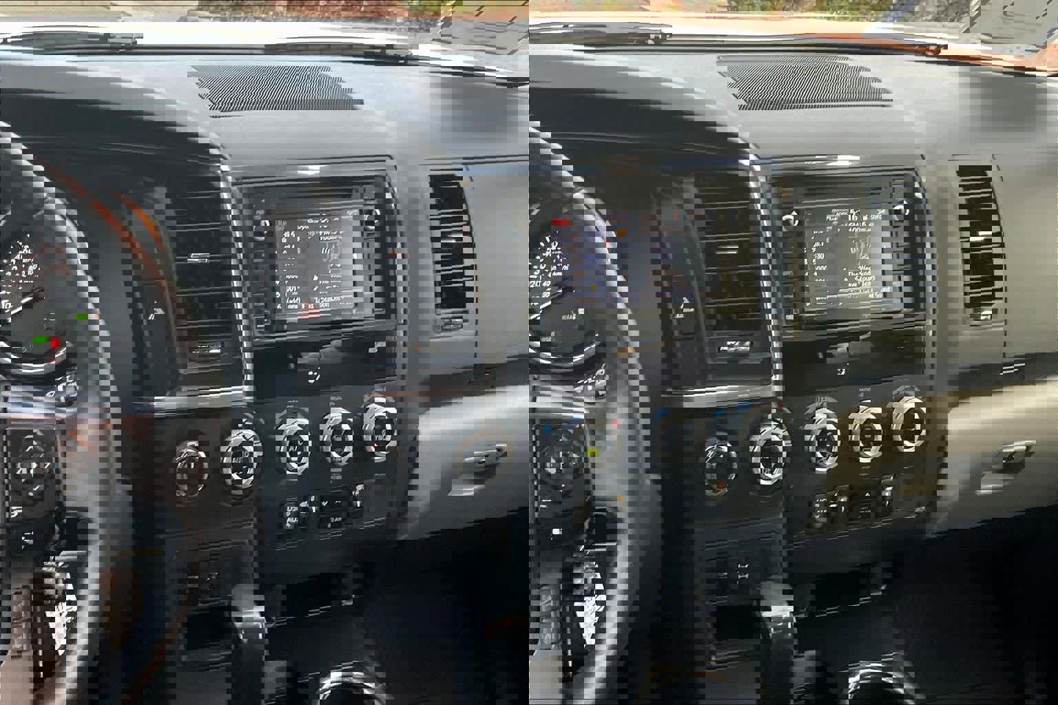 Used 2019 Toyota Sequoia Limited image 9