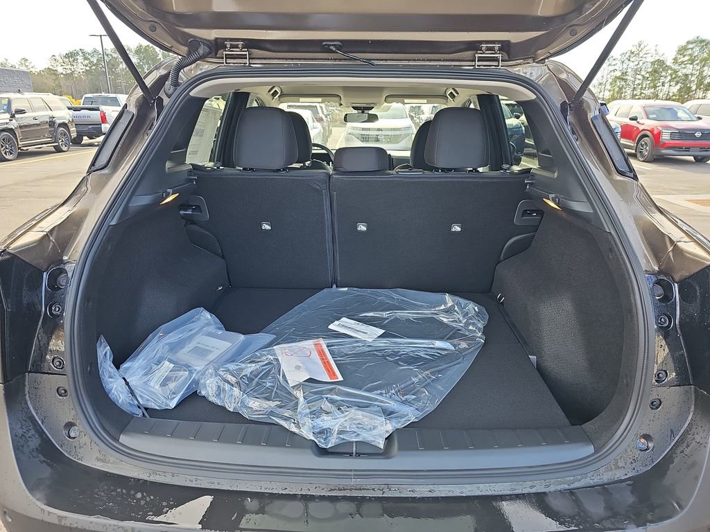 New 2026 Nissan Kicks SV w/ SV Premium Package FWD image 15
