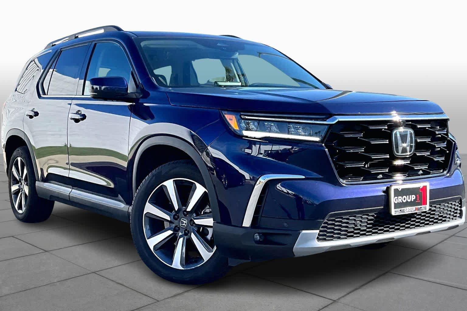 Used 2023 Honda Pilot Elite image 2