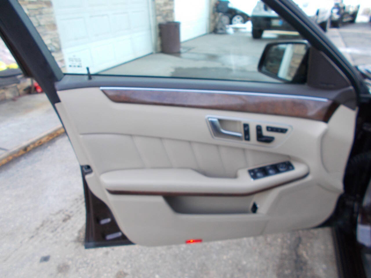 Used 2013 Mercedes-Benz E 350 4MATIC Wagon image 9